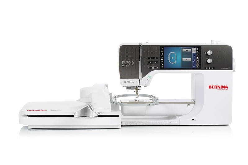 Bernina 790 ULTRA NEW