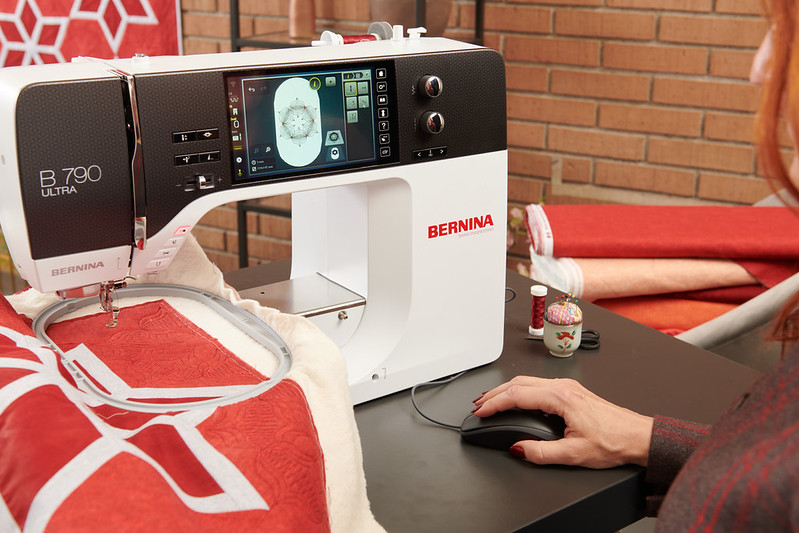 Bernina 790 ULTRA NEW
